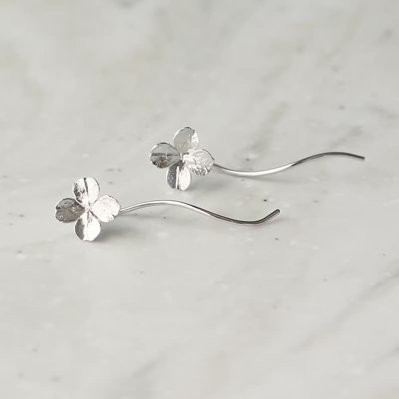 Clover wavy earrings
