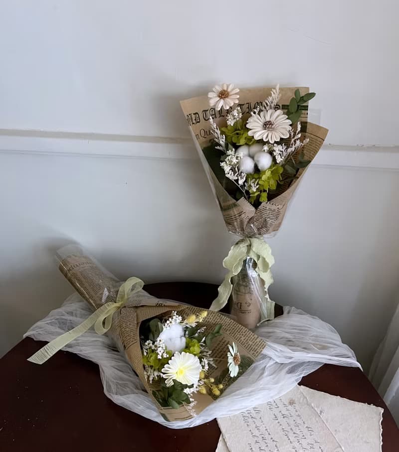 乾燥花束法式小雛菊 生日花束 | 告白花束 | 畢業花束