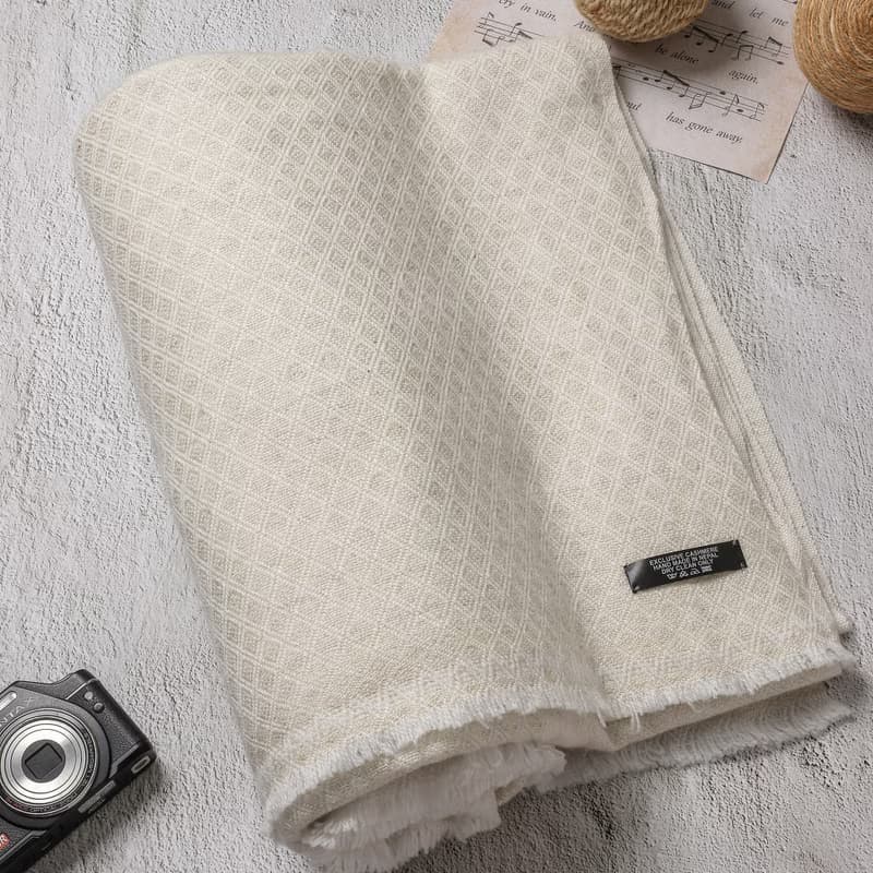 【毯子】喀什米爾羊毛大毯子/披肩 鑽石紋米白色 柔軟保暖