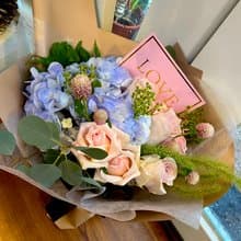 柔情傾訴心意 鮮花花束