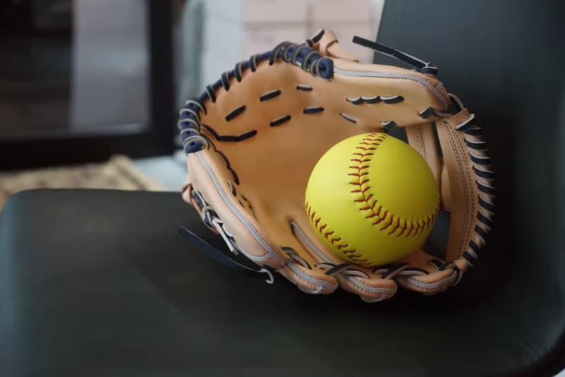 【梁絮皮藝】真皮棒球手套/壘球手套/ZETT/MIZUNO/flatbill/Beast