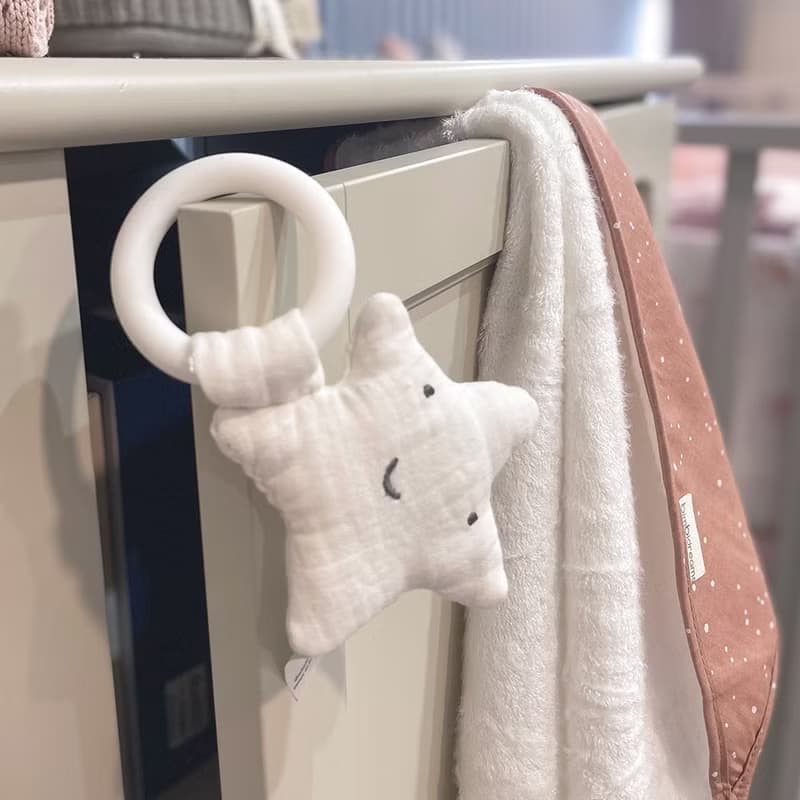 【Bimbidreams】竹纖維連帽浴巾+星星固齒器禮盒 75x75cm /新生兒