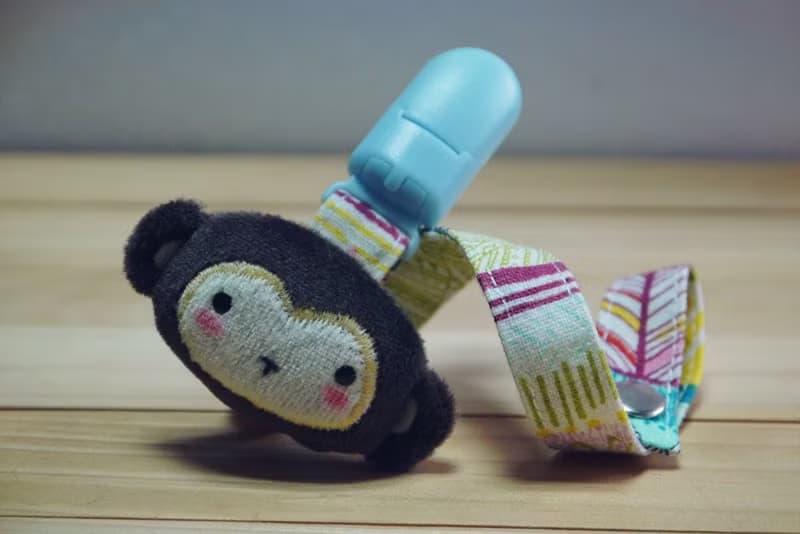 Bucute小猴奶嘴夾釦子/繩子(香草奶嘴用)/寶寶專用/手工製作/彌月禮物