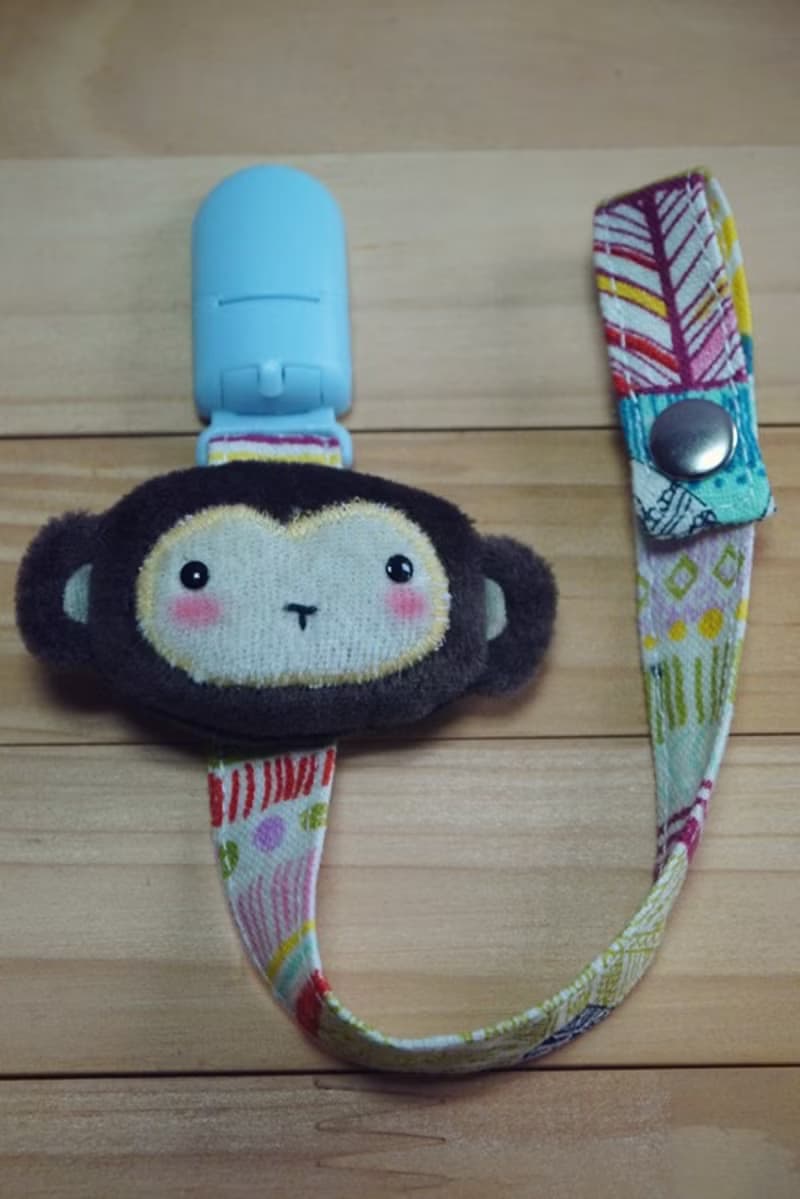 Bucute小猴奶嘴夾釦子/繩子(香草奶嘴用)/寶寶專用/手工製作/彌月禮物