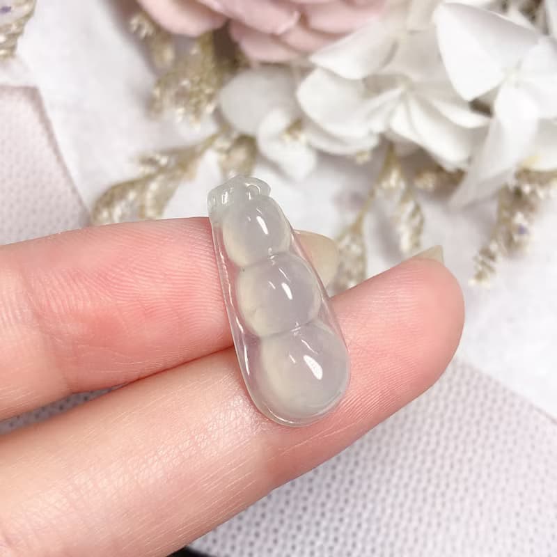 【連中三元】放光起膠冰種翡翠福豆| 天然緬甸玉A貨翡翠 |送禮