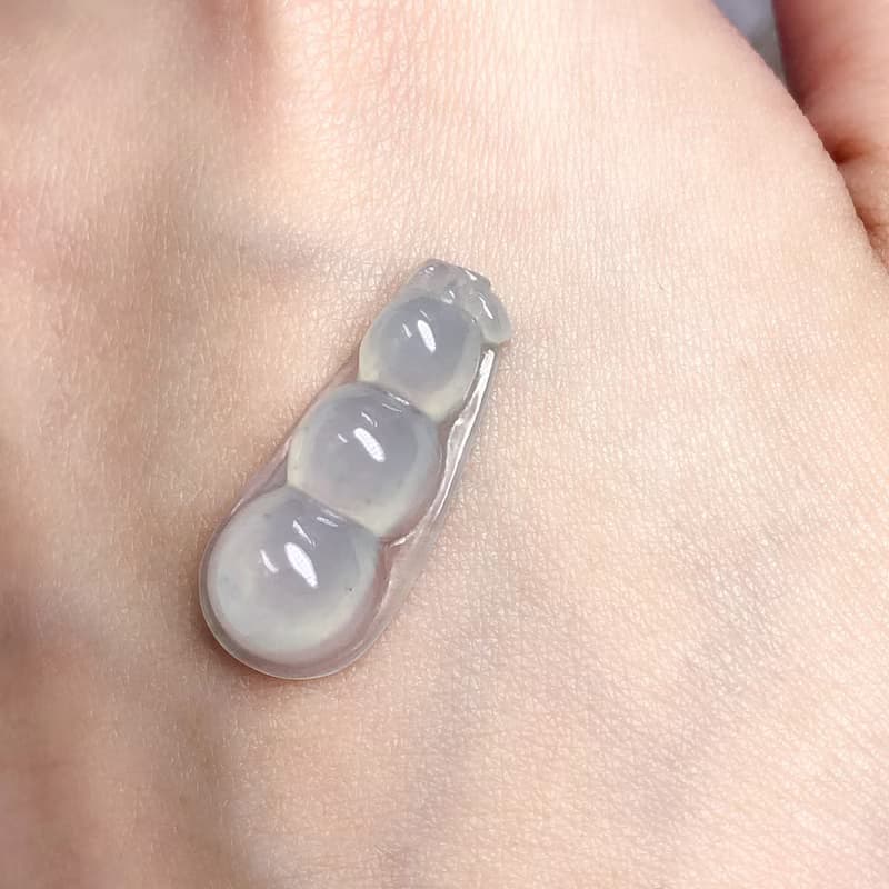 【連中三元】放光起膠冰種翡翠福豆| 天然緬甸玉A貨翡翠 |送禮