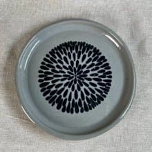 花紋圓形陶盤-2