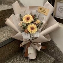 【中型太陽花束】畢業花束 / 母親節花束 / 生日送禮花束