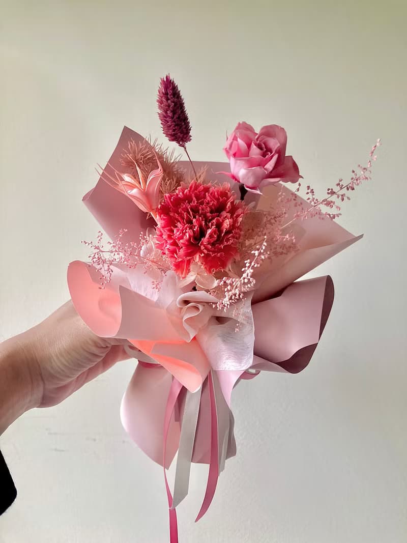 隨時愛你/母親節花禮-單朵康乃馨小花束/永生百日草/乾燥花/盆花