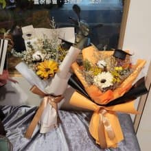 爆紅經典畢業花束-乾燥花束學士帽款