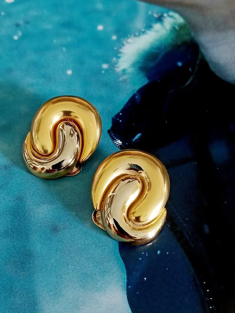 vintage jewelry  耀眼金色相擁 夾式耳環