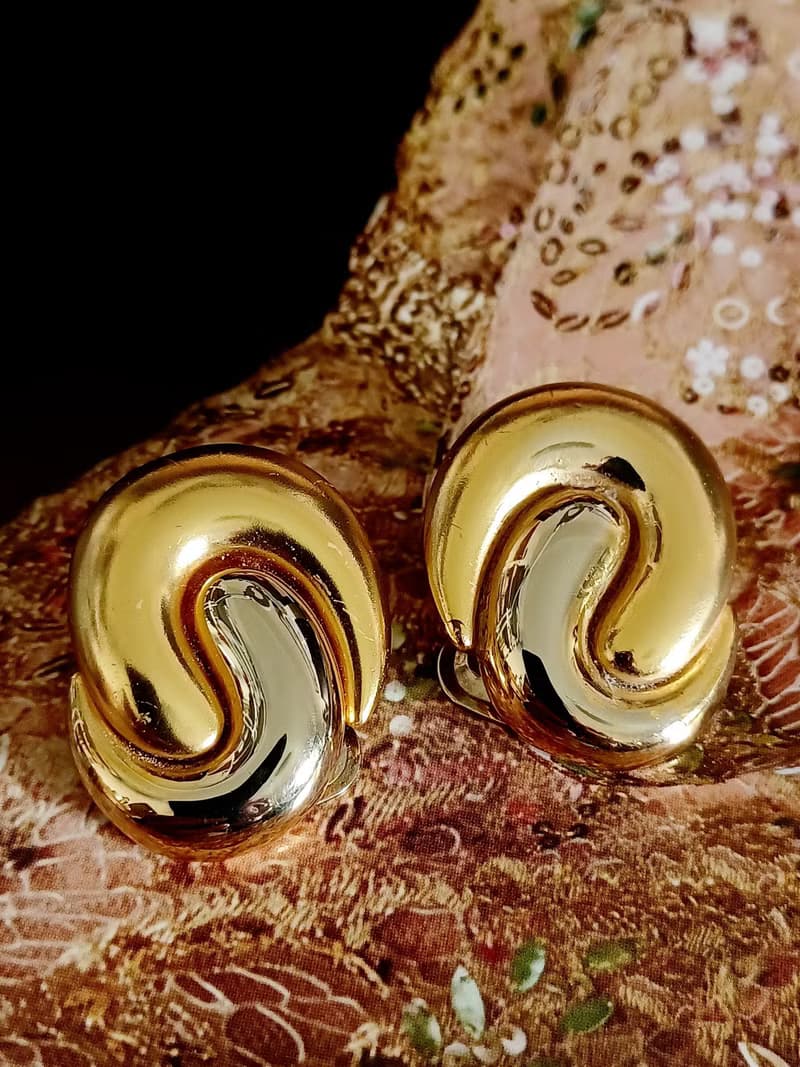 vintage jewelry  耀眼金色相擁 夾式耳環