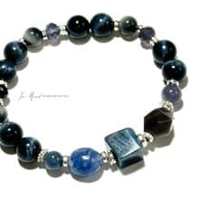 湛藍的曠野-藍虎眼.原礦藍晶石-純銀設計款手鍊