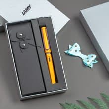 【雷雕刻字】 鋼筆 黑線圈筆袋禮盒 / SAFARI - 限量 -芒果黃紫夾