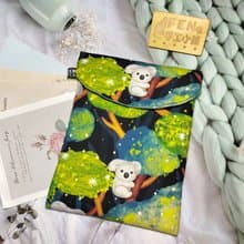 彩色噴墨系列-星夜無尾熊款防撥水牛津布收納袋-7.8電子書保護套