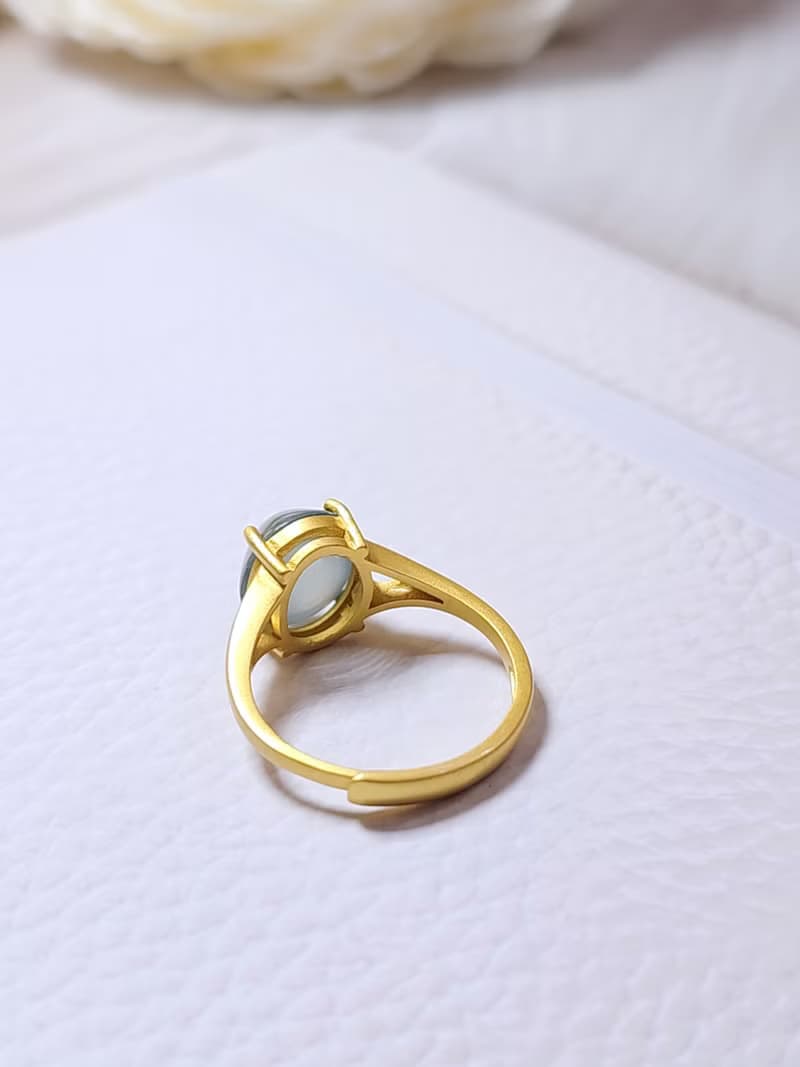 |夢幻甜心|A貨翡翠高冰藍膠飽滿大蛋面10.3mm純銀鍍18k黃愛心戒指