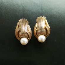 Vintage Jewelry 西洋古董飾品 TRIFARI 花卉 氣質 夾式耳環