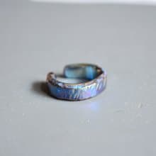 Titanium ear cuff・チタンイヤーカフ・ロックイヤー・青に金