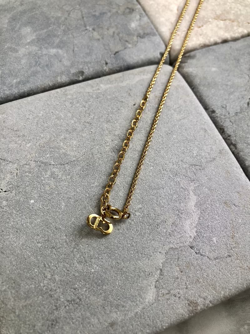 【 日本直送　名牌中古包 】Christian Dior クリスチャン ディオール ネックレス ゴールド CD ラインストーン vintage  hk42f6