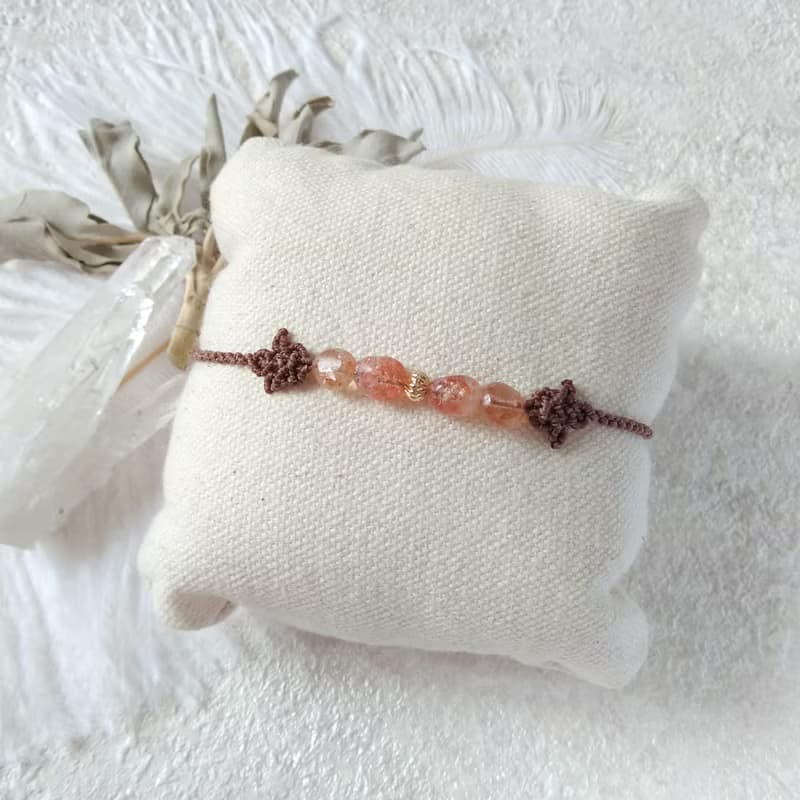 太陽之焰。太陽石。南美巴西蠟線編織手鍊