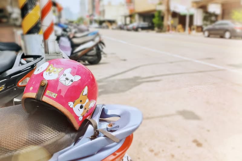 長毛臘腸 4毛色 寵物防水抗曬貼紙 行李箱 滑板 衝浪板 春聯 貼紙