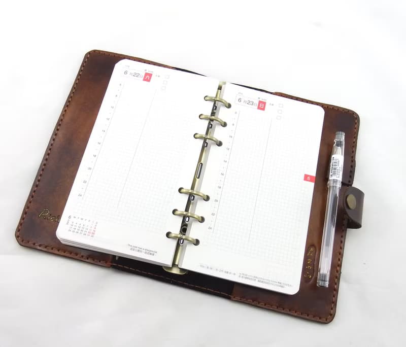 手作皮革筆記本手帳書札書衣--如意雲龍(加贈皮書籤)