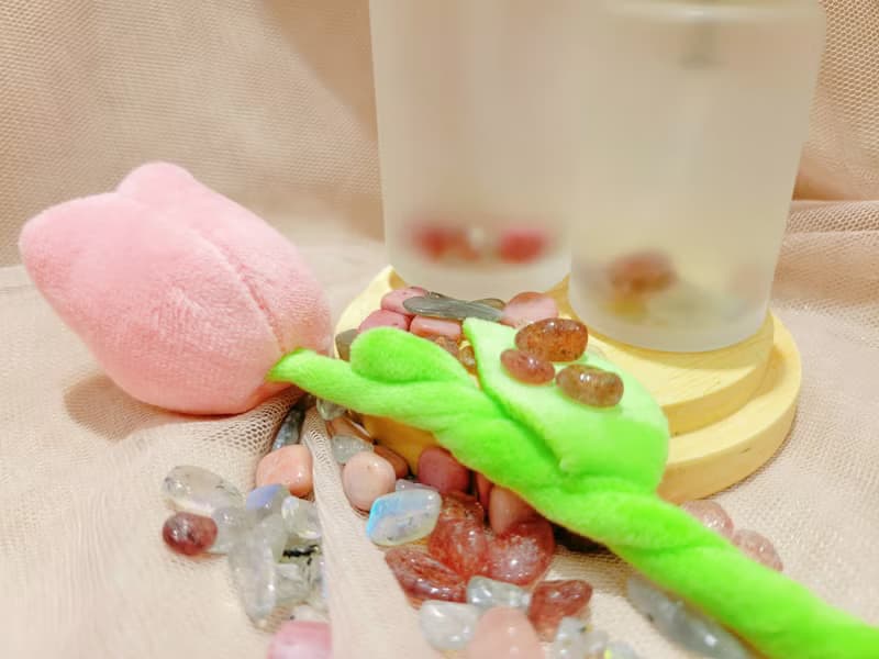 桃花噴霧 貴人 魅力 愛情 約會 禮物 玫瑰 香水 草莓晶 魔法 能量