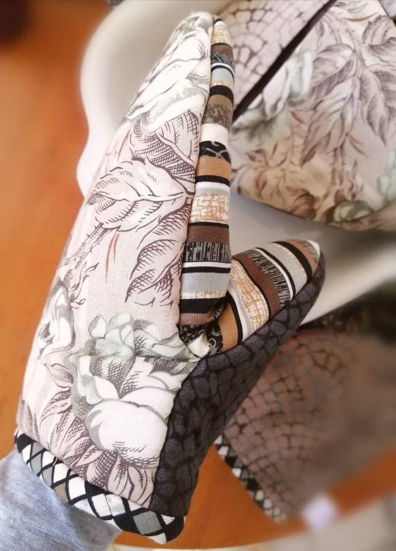 歐風玫瑰隔熱手套鐵灰