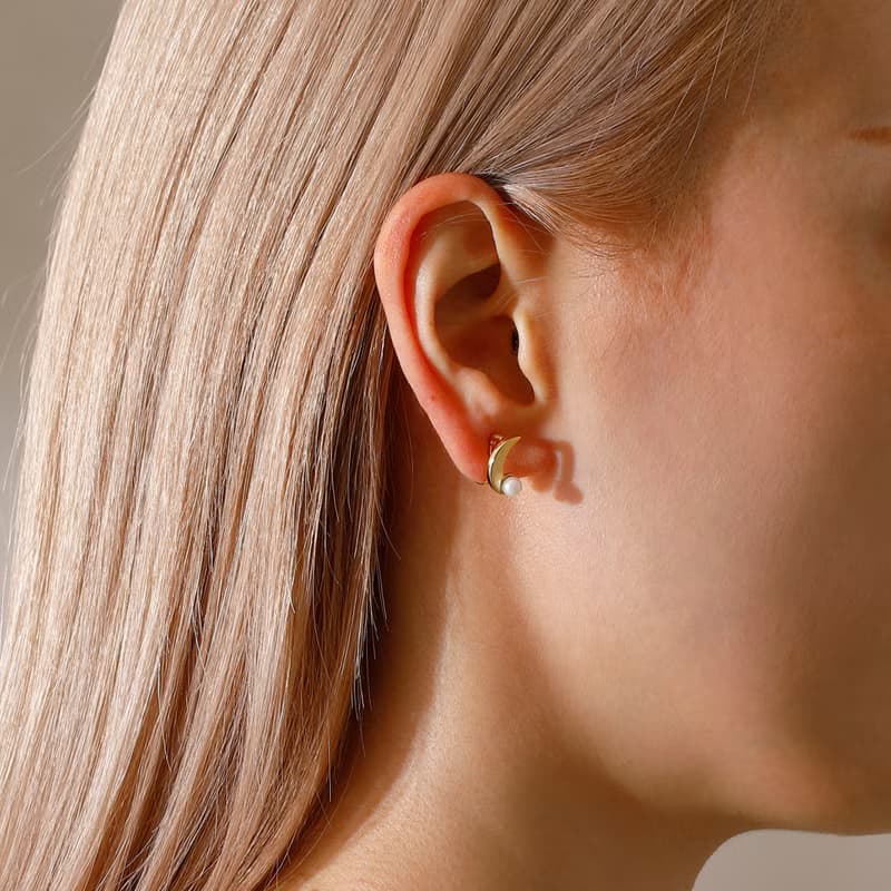 【Pinkoi限定商品】luna loop-fit earring GD　ループフィットイヤリング　月　三日月　パール　ゴールド