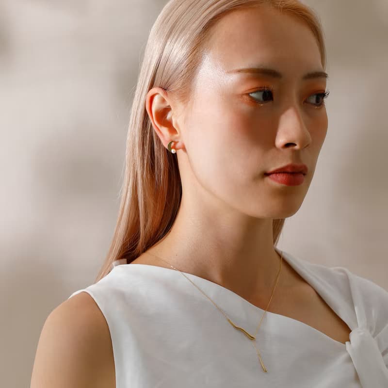 【Pinkoi限定商品】luna loop-fit earring GD　ループフィットイヤリング　月　三日月　パール　ゴールド