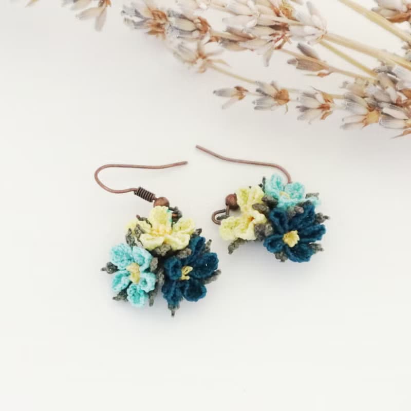 PREMIUMレースのピアス【ブーケ】アーリーサマー