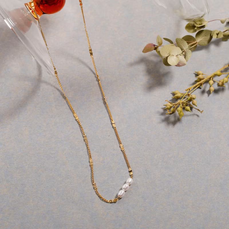 【Pinkoi限定】3 pearl dots magnet necklace GD ニッケルフリー マグネット　淡水パール　チェーンネックレス　ゴールド