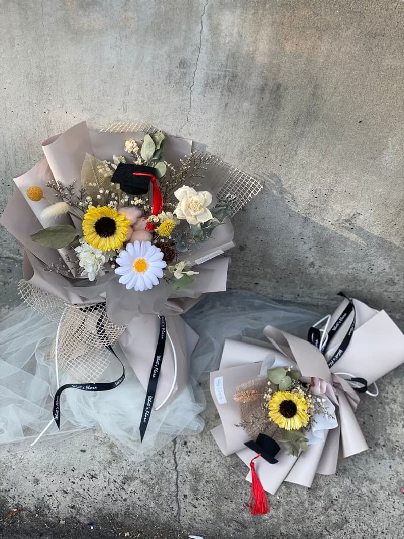 2022向日葵花束 畢業花束 畢業快樂 擴香花束
