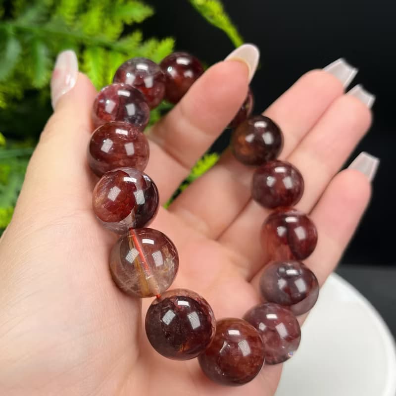 高品質鴆羽幽靈水晶手串16mm冰潤閃片大顆粒圓珠牛血紅膠花旺運勢