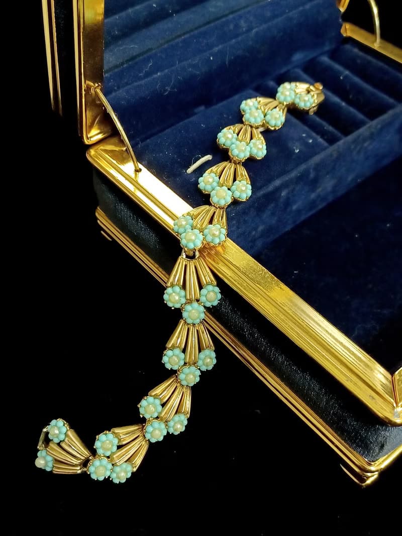 vintage jewelry  Crown Trifari 典雅小藍花 手鍊