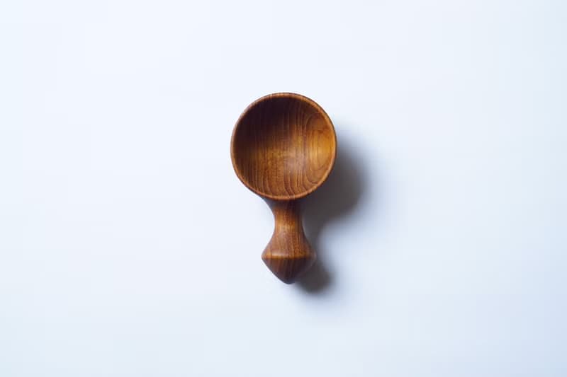 木のスパイススプーン, チーク