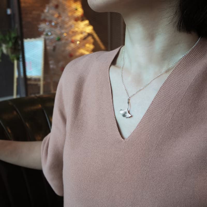 ginkgo necklace_銀杏項鍊 禮物推薦 女朋友 葉子 植物 秋天 情人