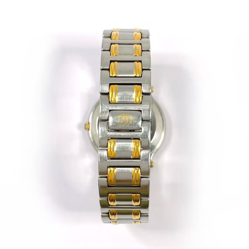 【日本直送 中古美品】グッチ GUCCI 腕時計 9000M ステンレススチール コンビ シルバー ゴールド クオーツ ヴィンテージ