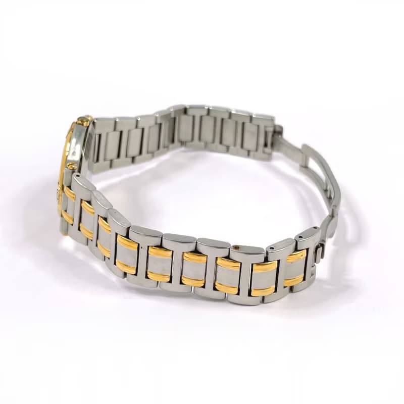 【日本直送 中古美品】グッチ GUCCI 腕時計 9000M ステンレススチール コンビ シルバー ゴールド クオーツ ヴィンテージ