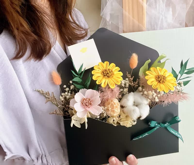 Miss。花謎 【拾光花箋】畢業花禮