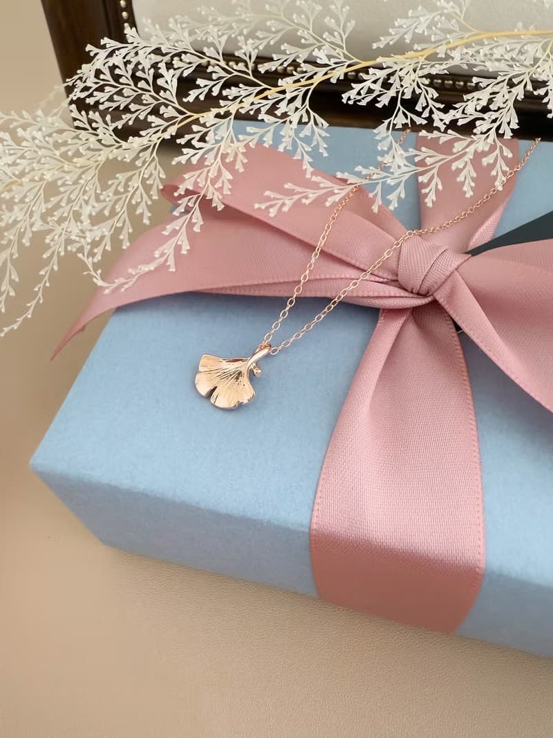 【精緻禮盒】玫瑰金銀杏葉項鍊 # 925純銀 溫柔 可愛