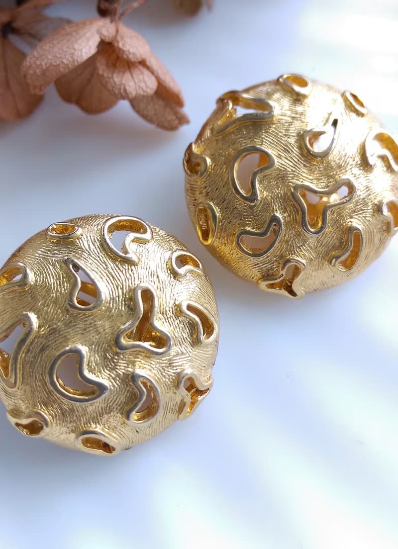 Vintage Jewelry 西洋古董飾品 金色調 布希曼 夾式耳環