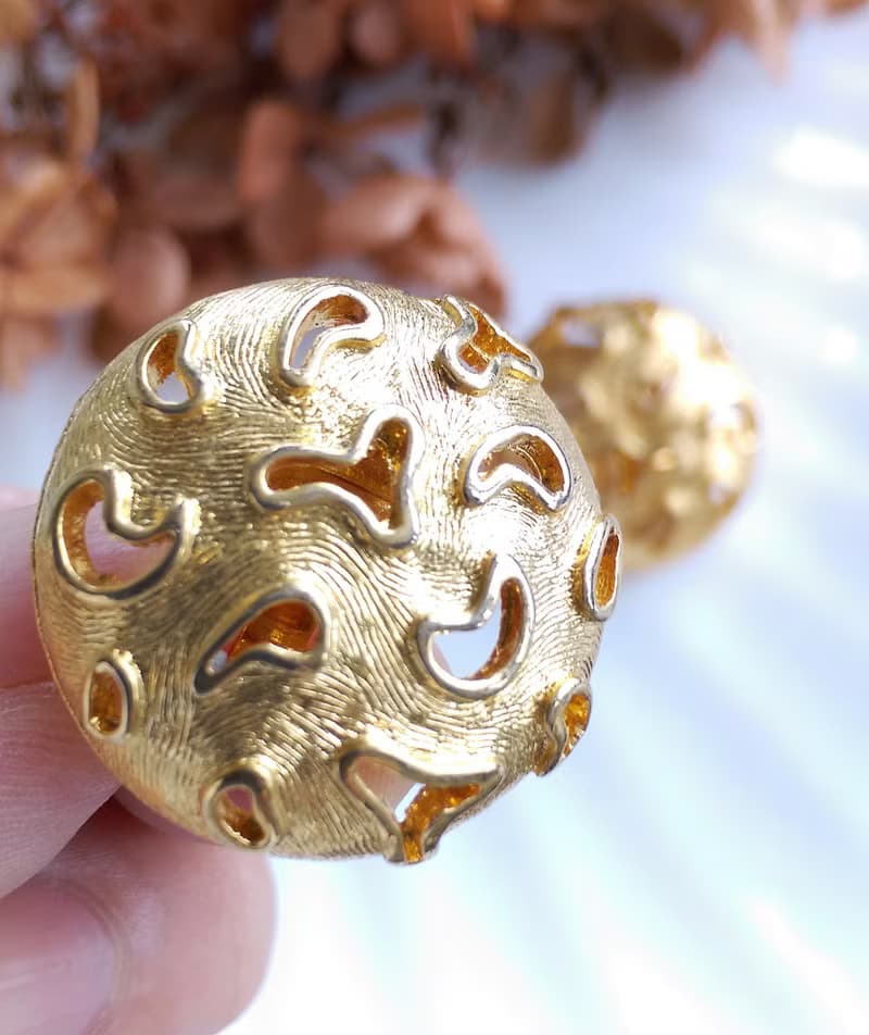 Vintage Jewelry 西洋古董飾品 金色調 布希曼 夾式耳環