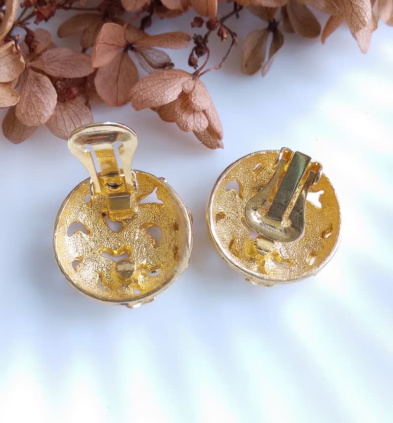Vintage Jewelry 西洋古董飾品 金色調 布希曼 夾式耳環