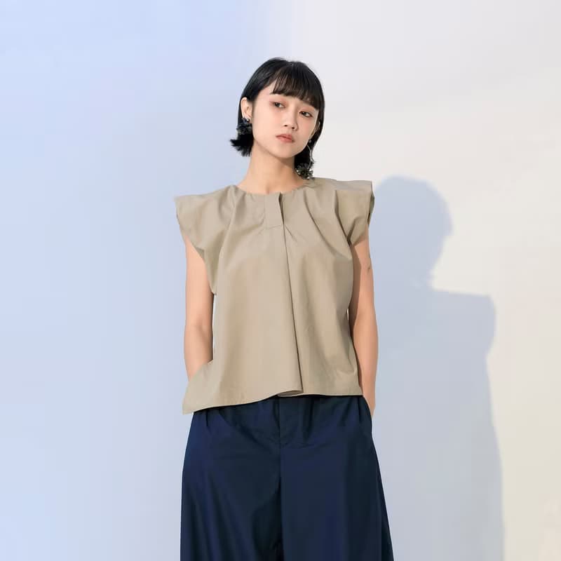 澎澎小蓋袖斜襬上衣