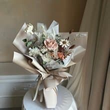 【遇見恆久】女孩與花永生玫瑰花束 共9款