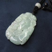 鳥語花香 | 冰糯種淺綠 | 天然翡翠玉珮擺件