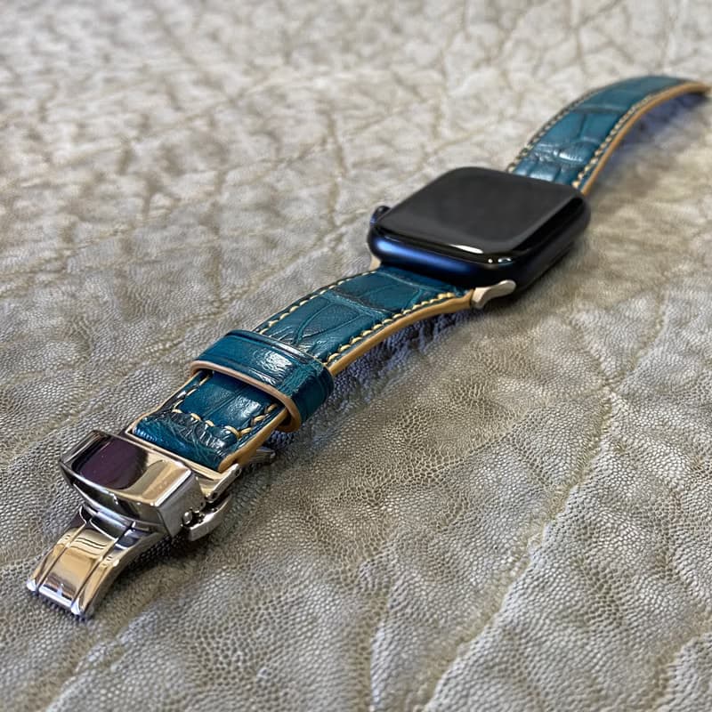 アップルウォッチ用ベルト / 手縫い・ アリゲーター・コバルトグリーン For 42/44/45/46/49mm 時計バンド　アップルウォッチ用バンド　日本製