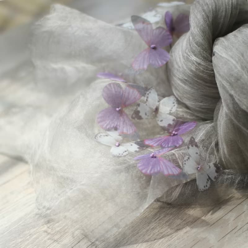 蝴蝶紗片+深淺色皺褶桑蠶絲薄紗雙層圍巾  麻卡其 Scarf