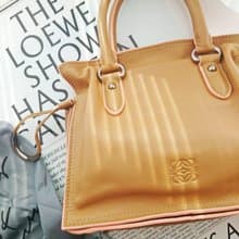 帶保卡塵袋 Loewe Flamenco 束口袋肩背包斜挎包單肩包束繩包